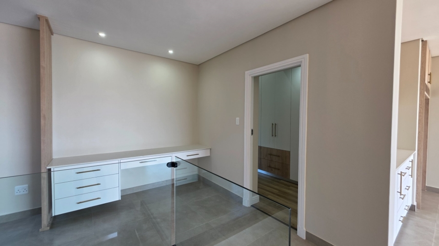 3 Bedroom Property for Sale in Hartenbos Heuwels Western Cape